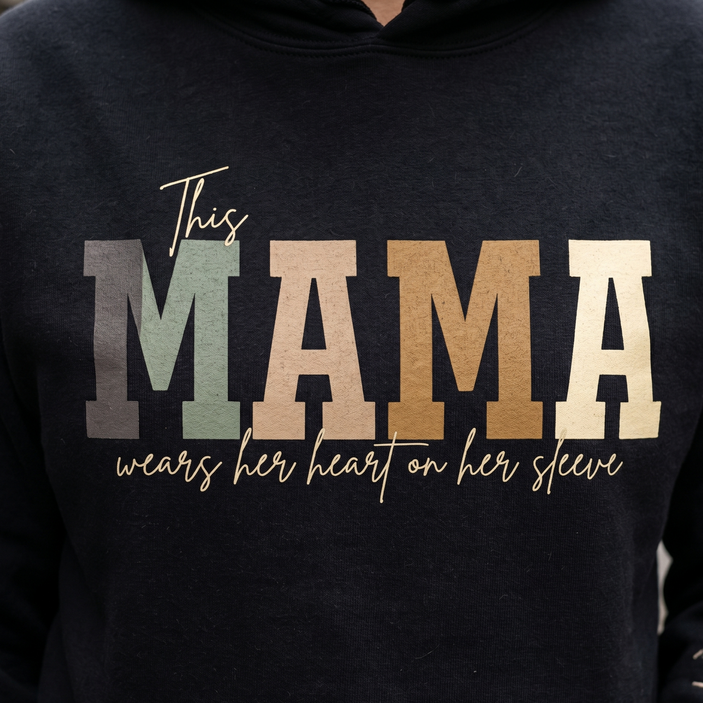 Personalized MAMA Wears Her Heart On Her Sleeve Sweatshirt/Hoodie