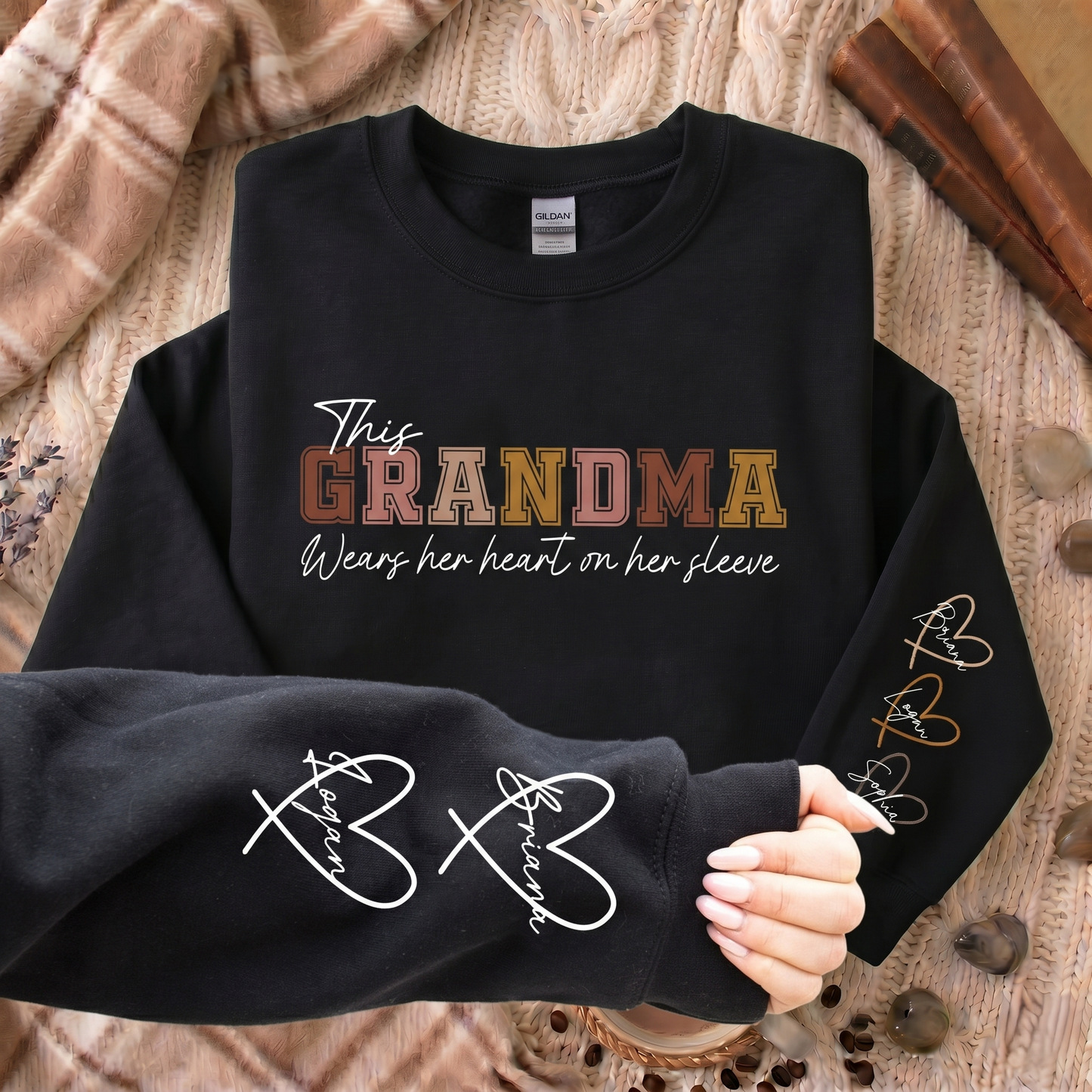 Personalized MAMA Wears Her Heart On Her Sleeve Sweatshirt/Hoodie