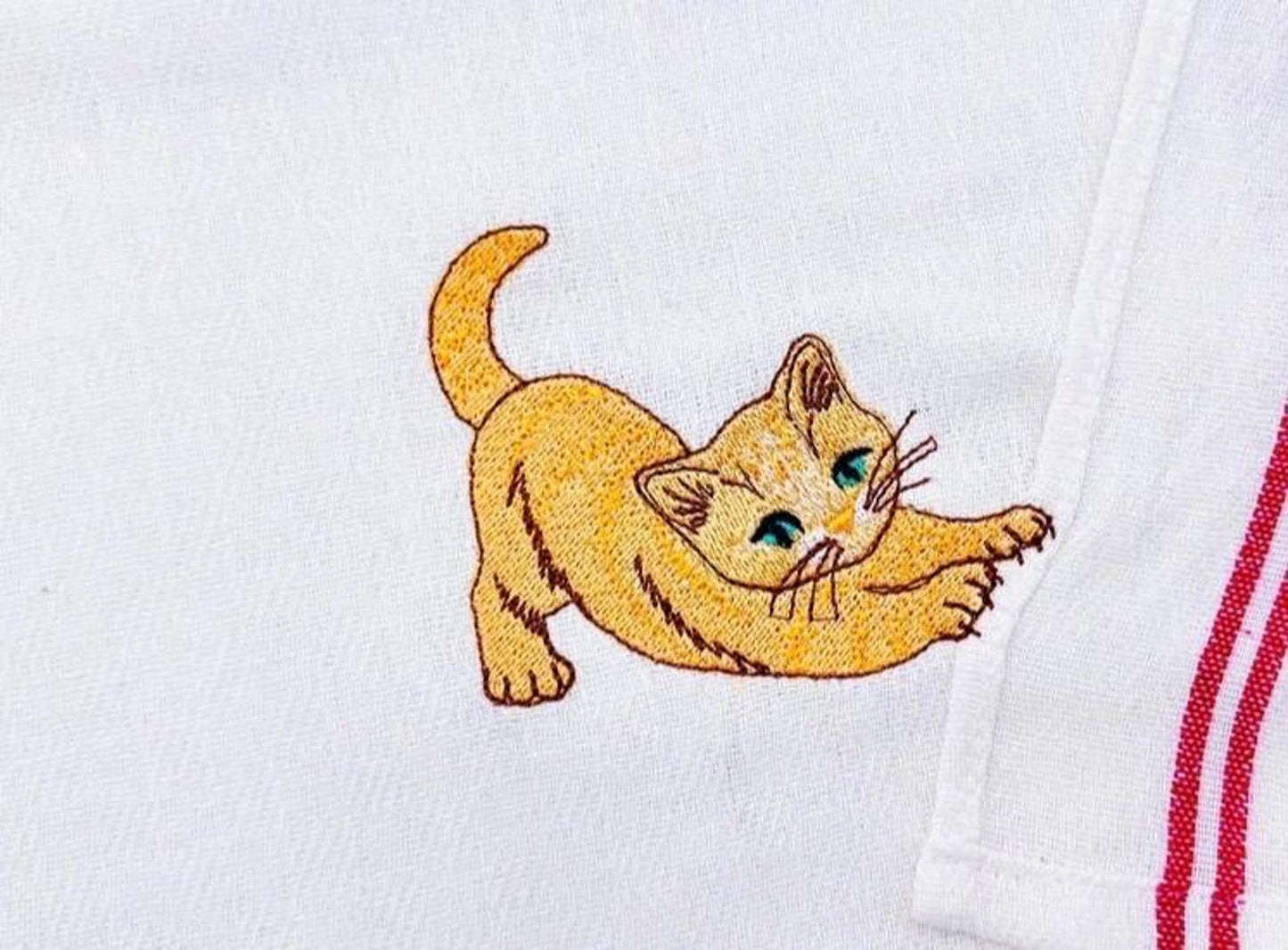 Personalized Pet Embroidered Kitchen Towel – Perfect Gift for Pet Lovers